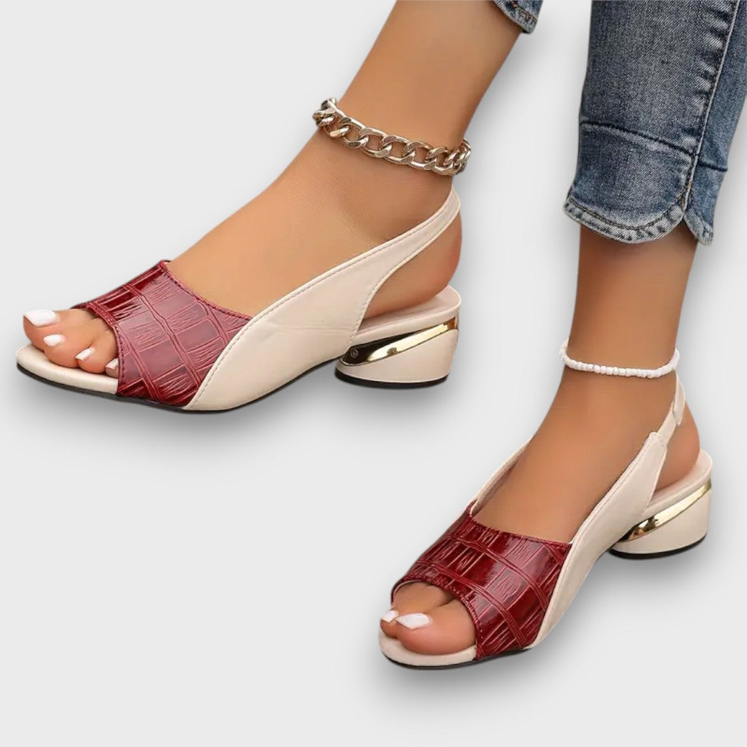 Davinya – Elegant sandals with textured design