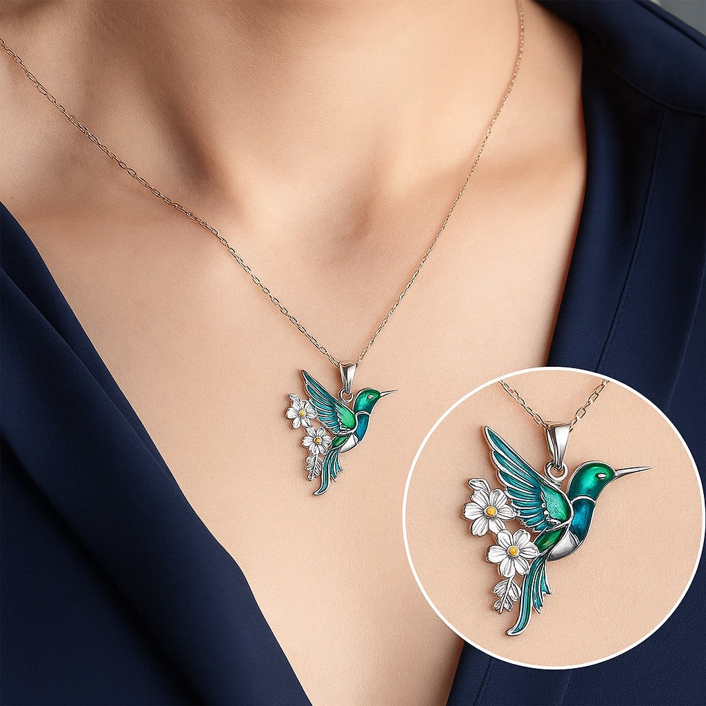 Avanne – Hummingbird Jewelry Set with Floral Grace