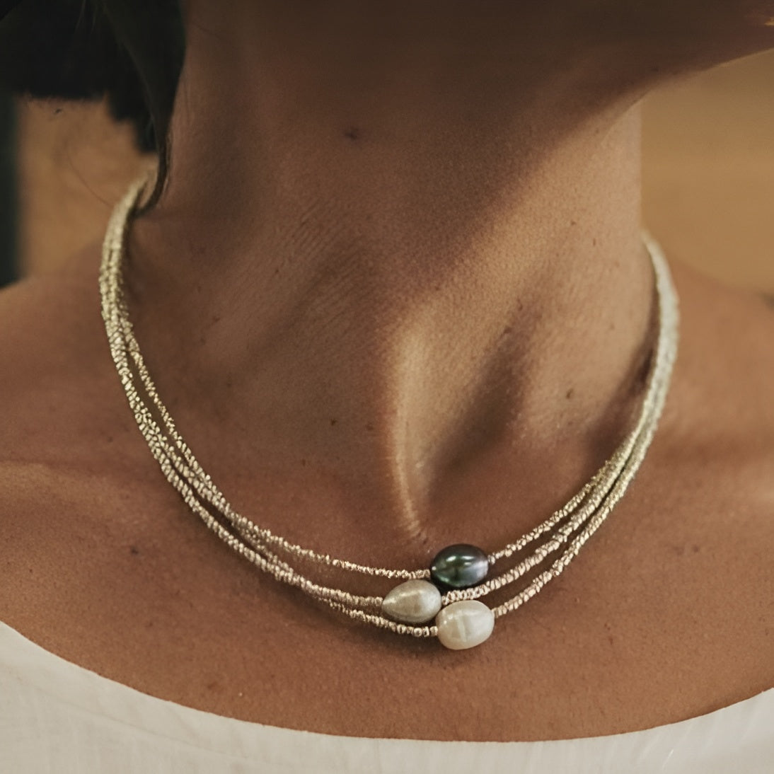 Vien– Layered Pearl Balance Necklace