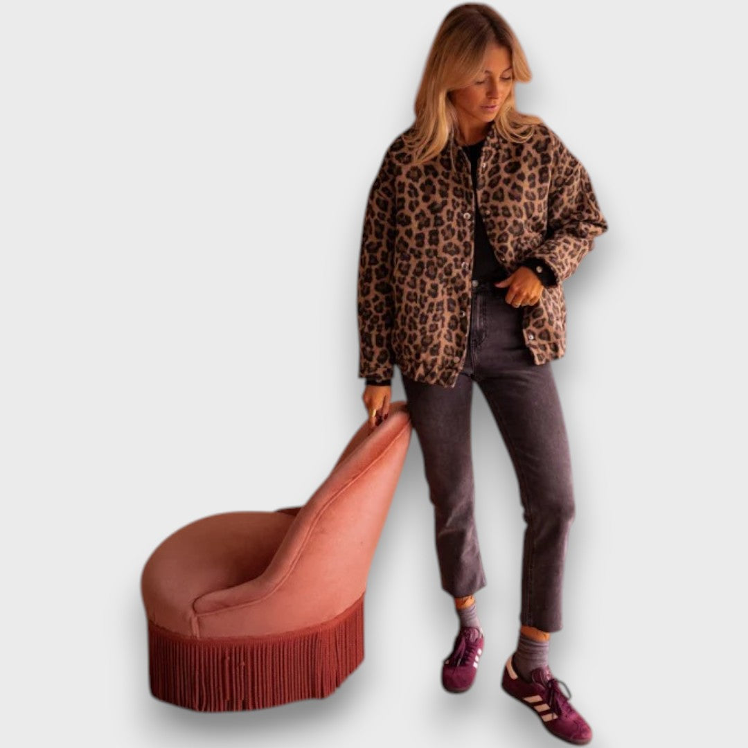 Charlira – Trendy Jacket with Leopard Print