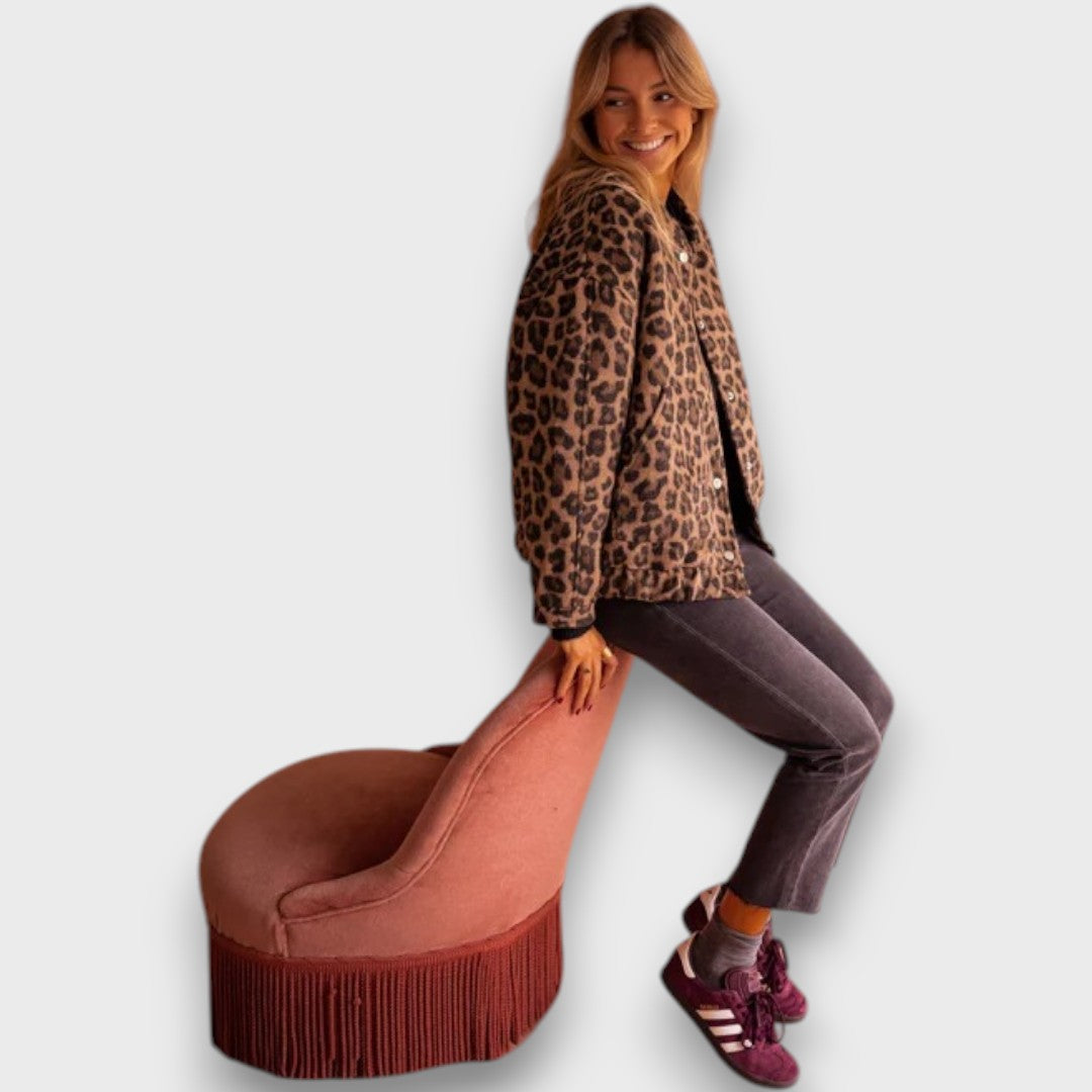 Charlira – Trendy Jacket with Leopard Print