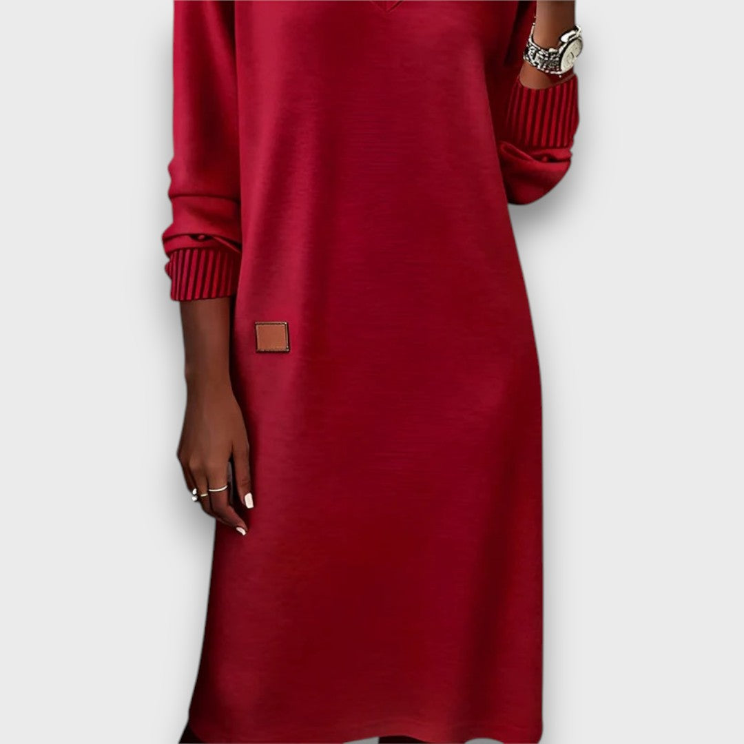 Haylen – Relaxed Knit V-Neck Dress