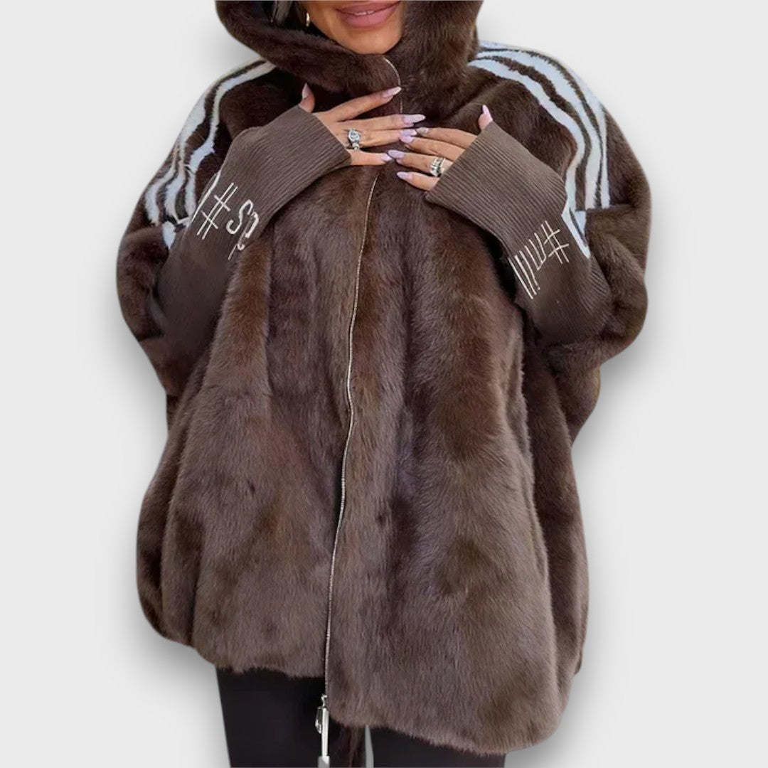 Ainoa – Cozy Zip-Up Hooded Jacket