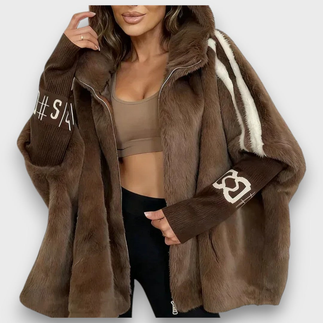 Ainoa – Cozy Zip-Up Hooded Jacket