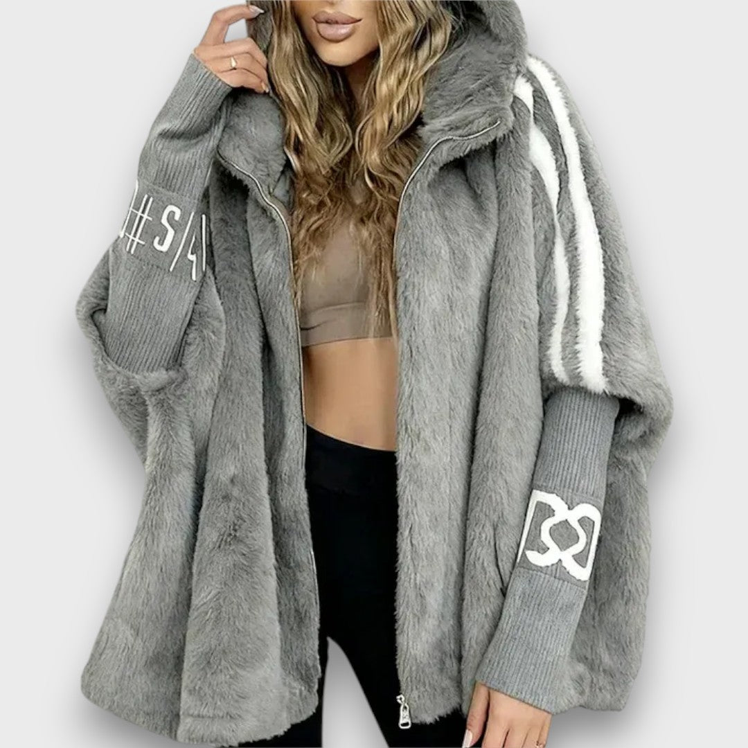 Ainoa – Cozy Zip-Up Hooded Jacket