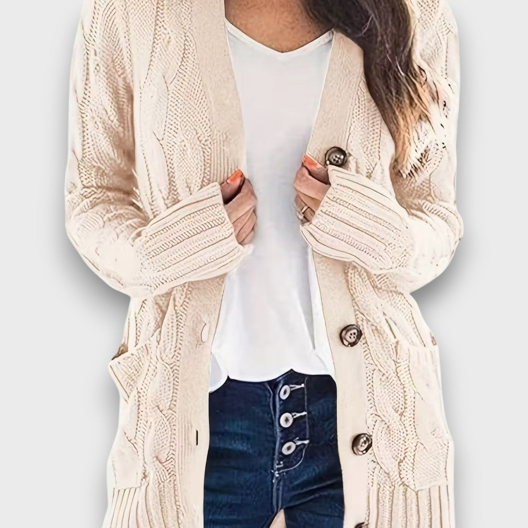 Seliah – Classic cable knit cardigan
