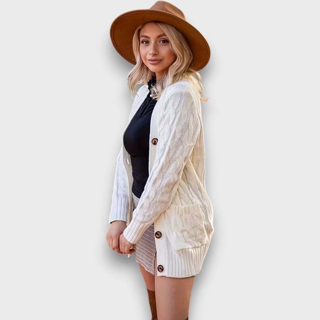 Seliah – Classic cable knit cardigan