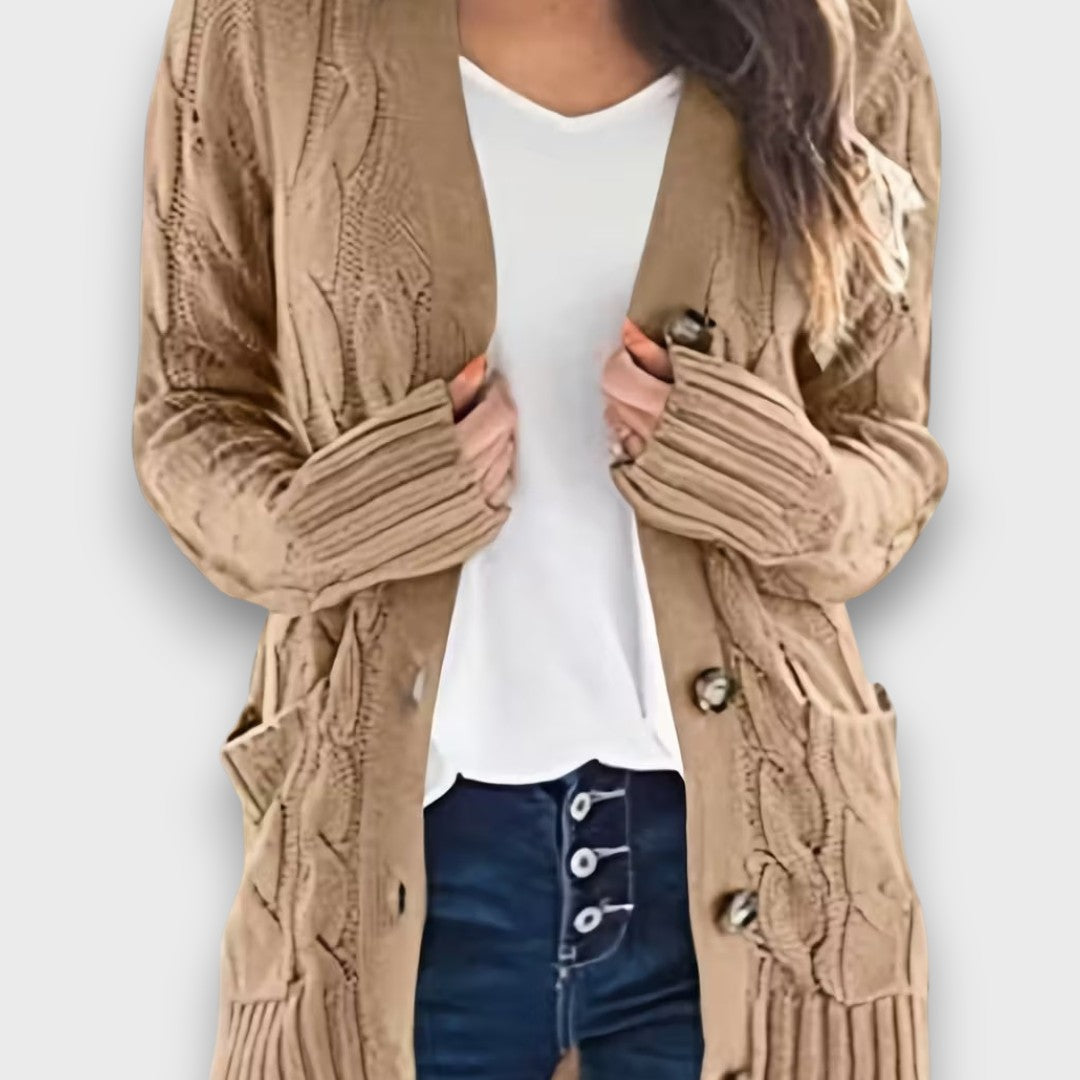 Seliah – Classic cable knit cardigan