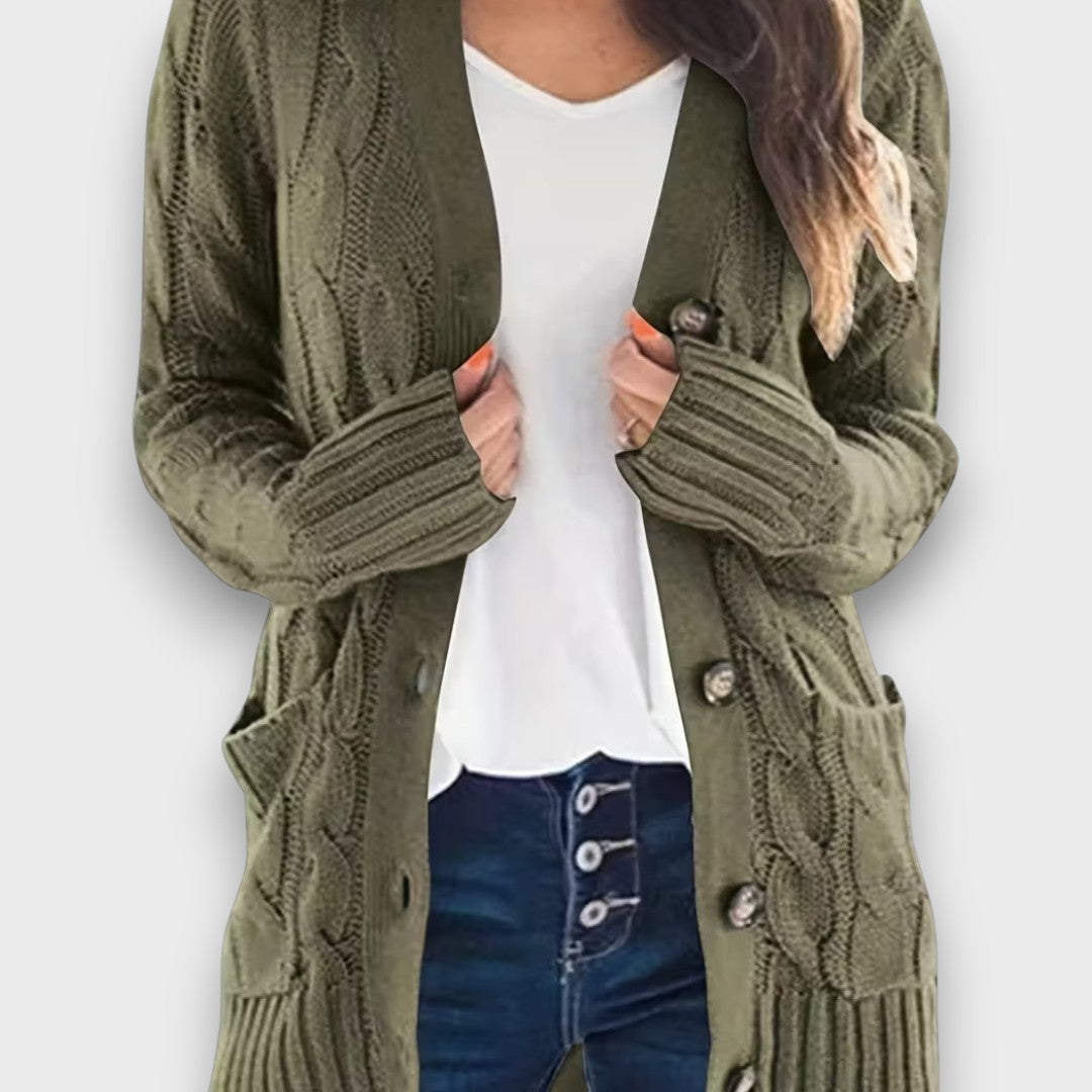 Seliah – Classic cable knit cardigan