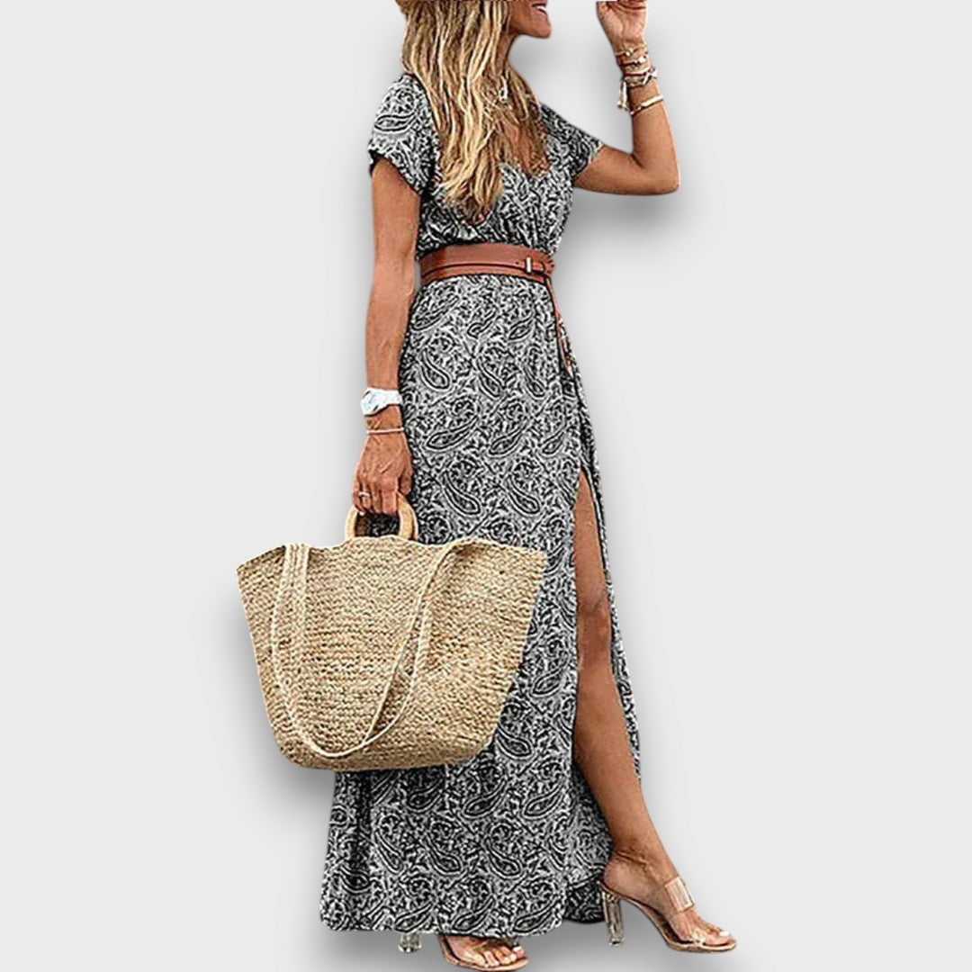 Elanette – Maxi Dress with Paisley Charm