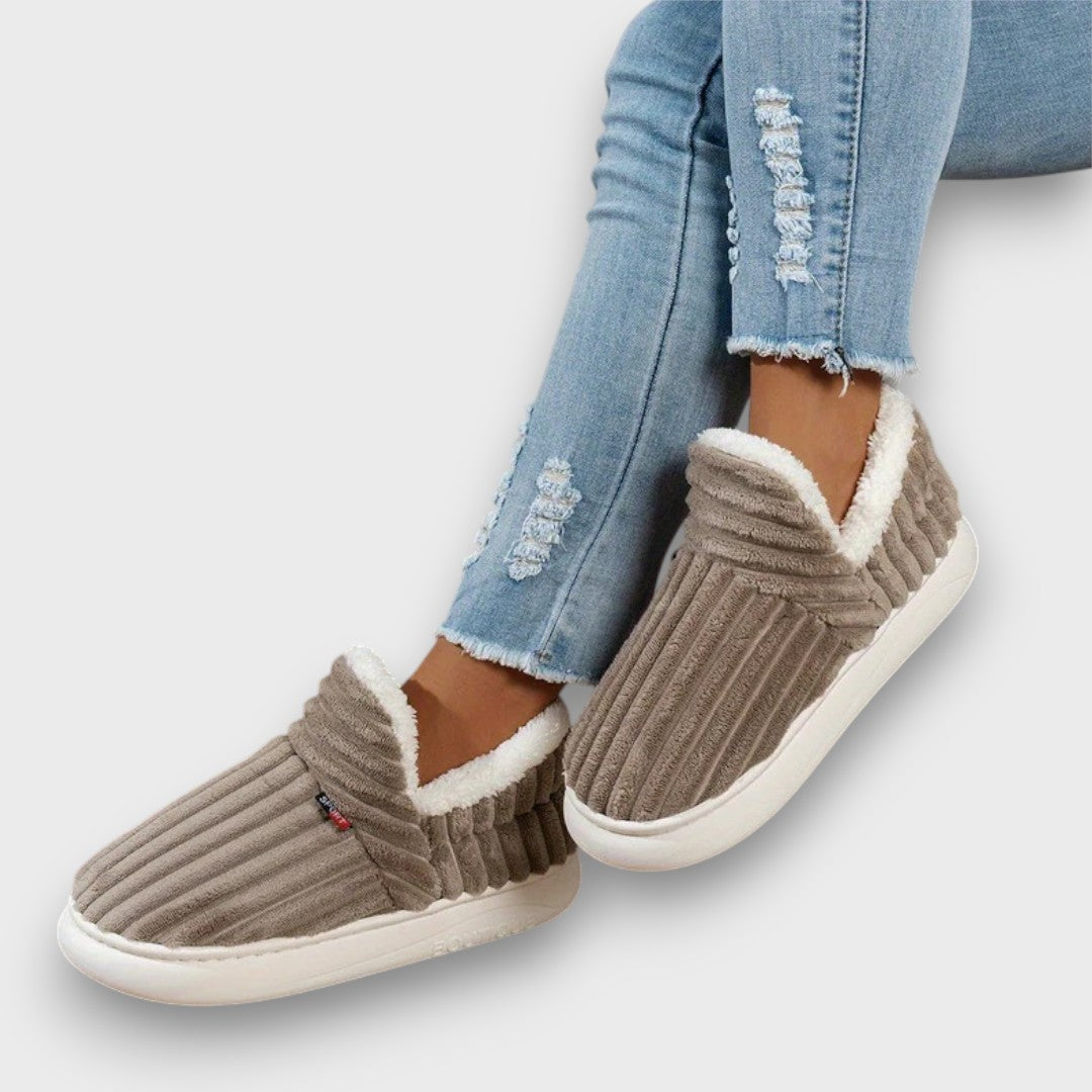 Cozyline – Plush Indoor-Outdoor Slippers