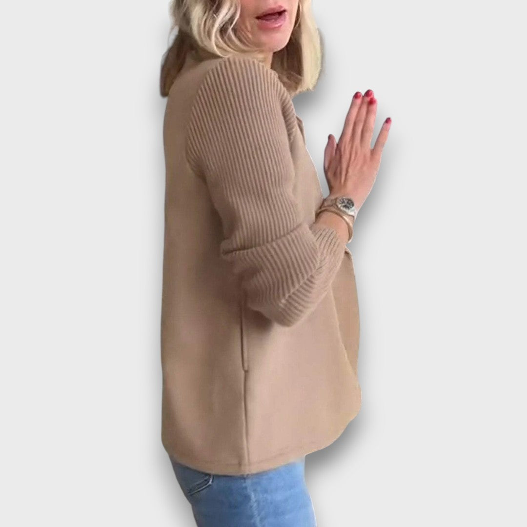 Arlisse – Blazer with Double Breasted Design