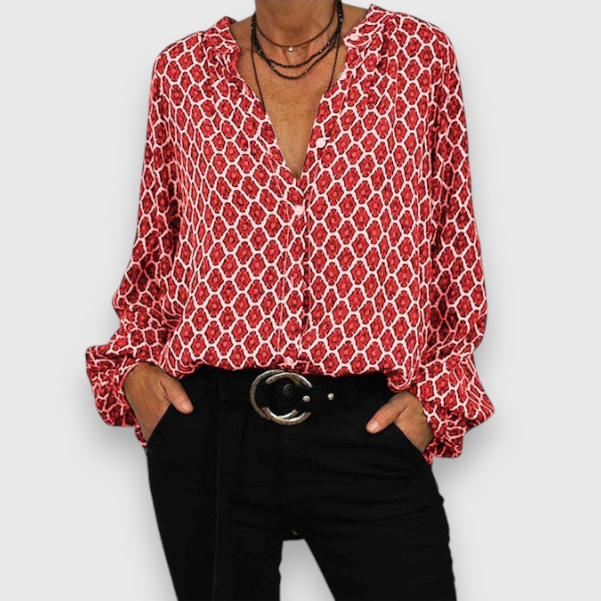 Melvia – Blouse with Modern Pattern