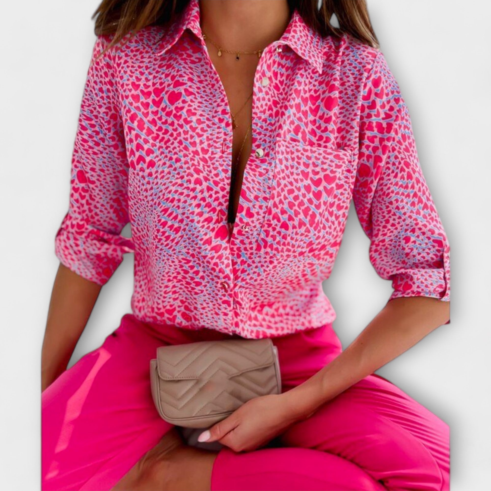 Rynelle – Shirt Blouse with Graphic Print and Retro Flair